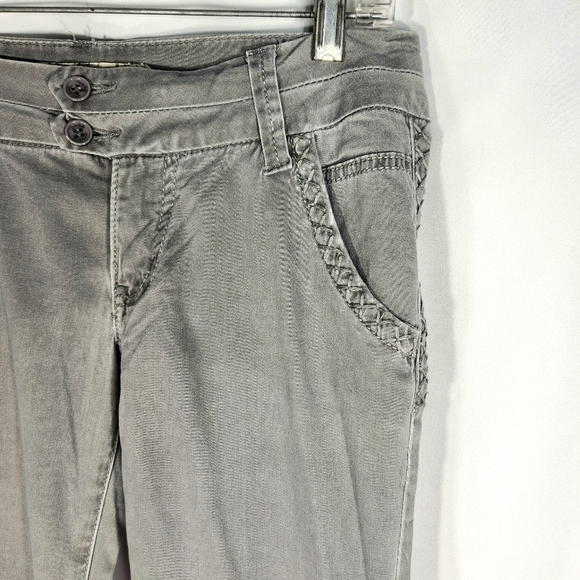 Freestyle Revolution Grey 5 Pocket Criss Cross Accents Microsuede Pants Size 7 - Picture 3 of 9